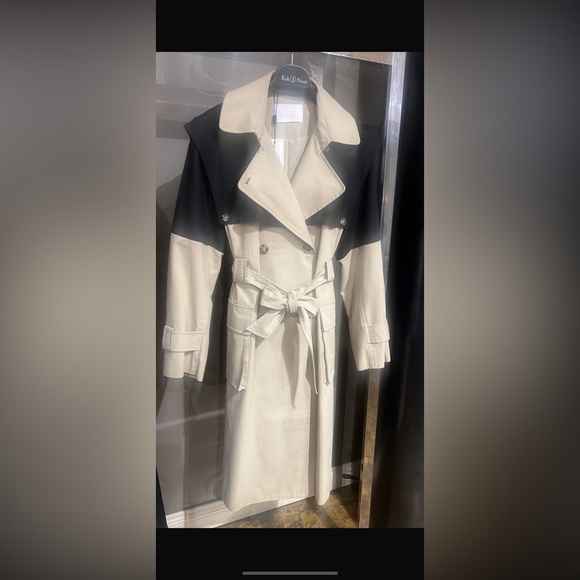 NWT 2nd day Two-Tone Black and Tan Trench Coat - Picture 9 of 14